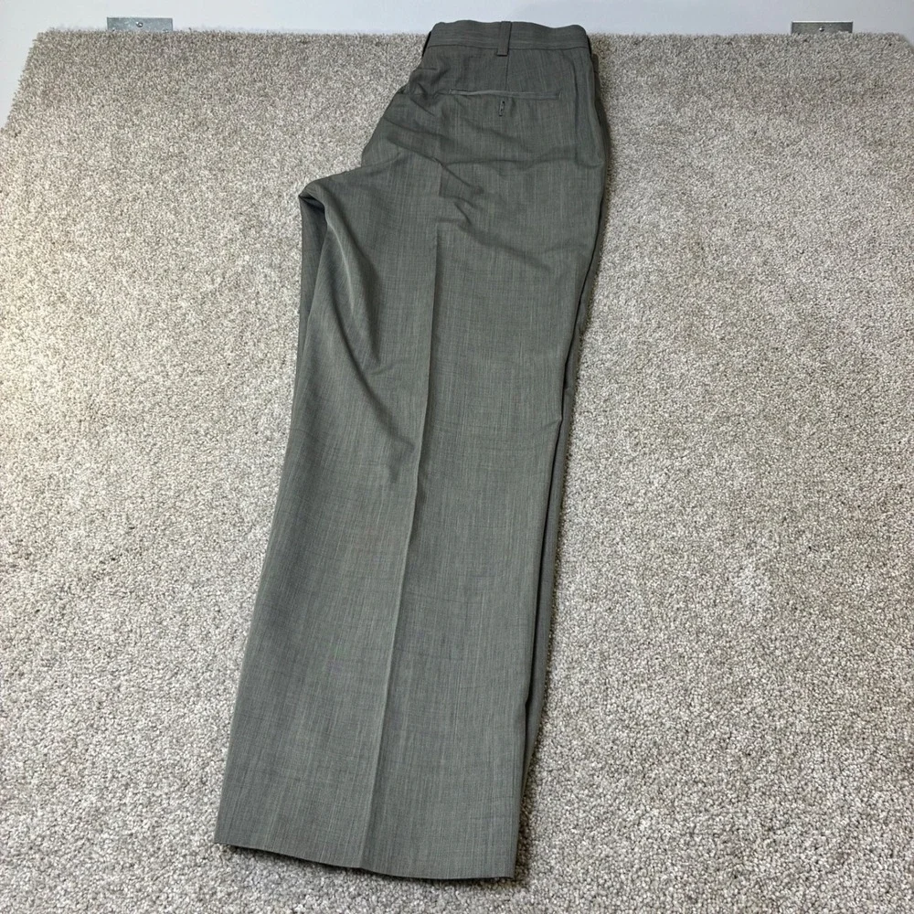 Roundtree & Yorke Easy Care Men's Gray‎ Dress Pants Size 38x30 Office Career